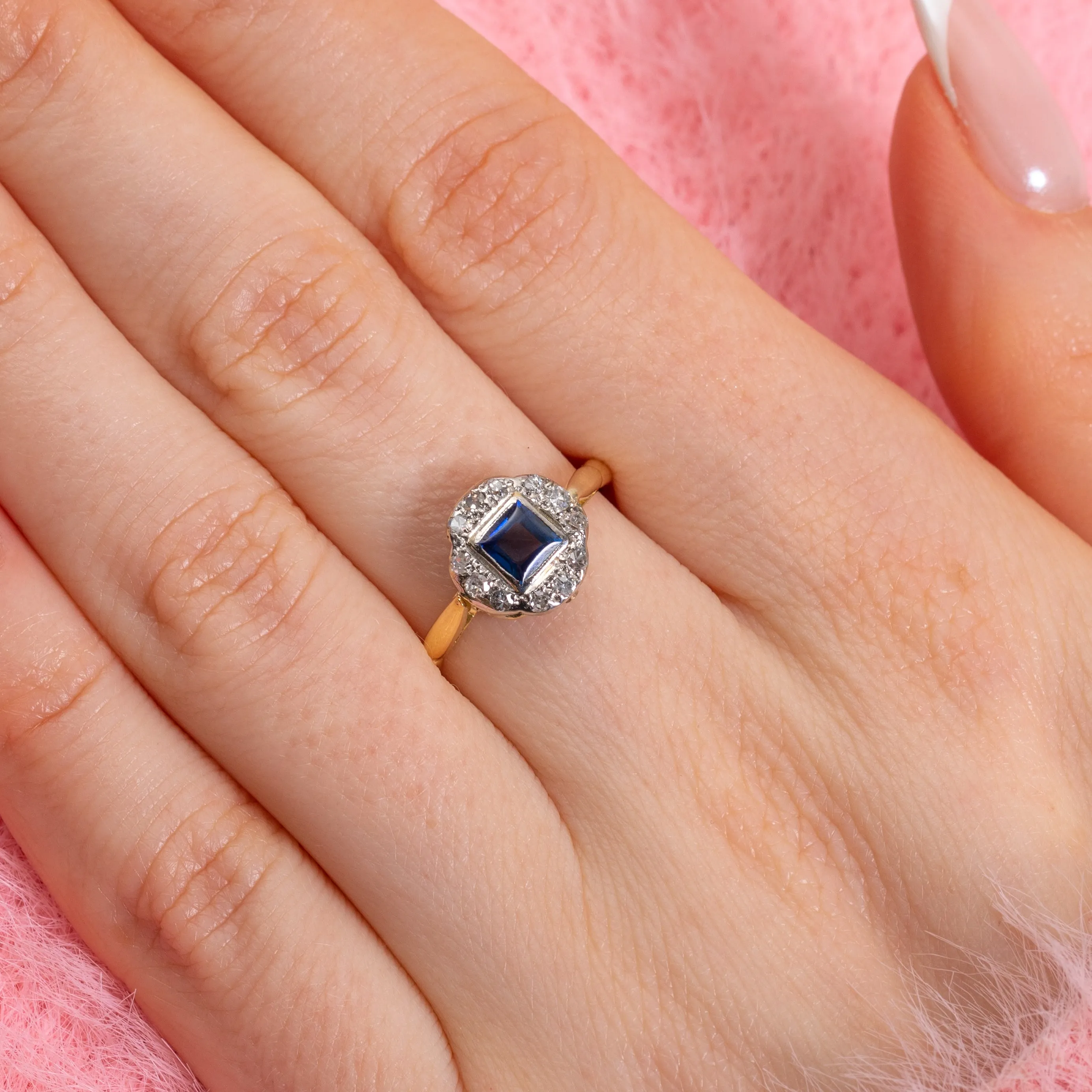 18ct Gold Sapphire Diamond Cluster Ring