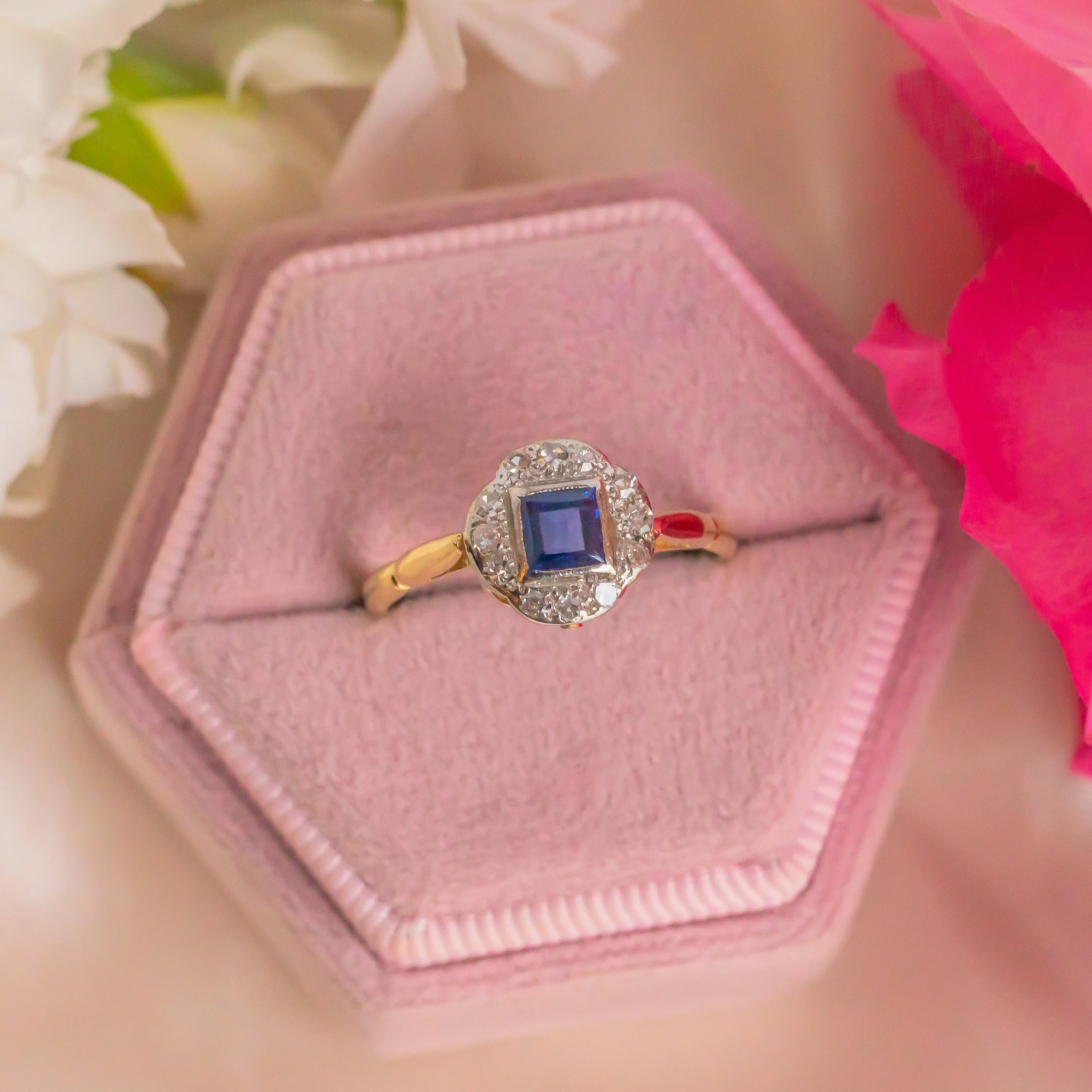 18ct Gold Sapphire Diamond Cluster Ring