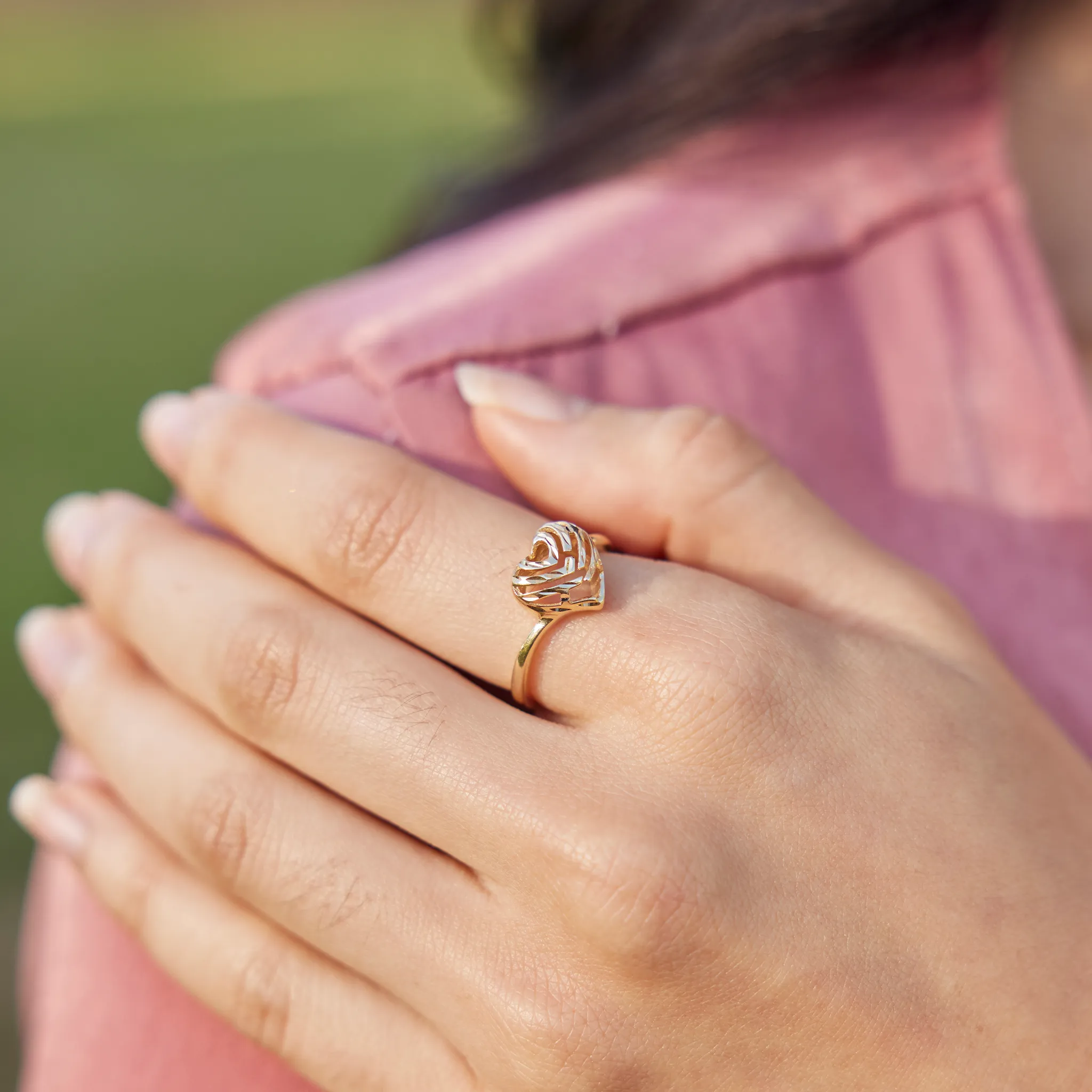 Aloha Heart Ring in Gold - 11mm