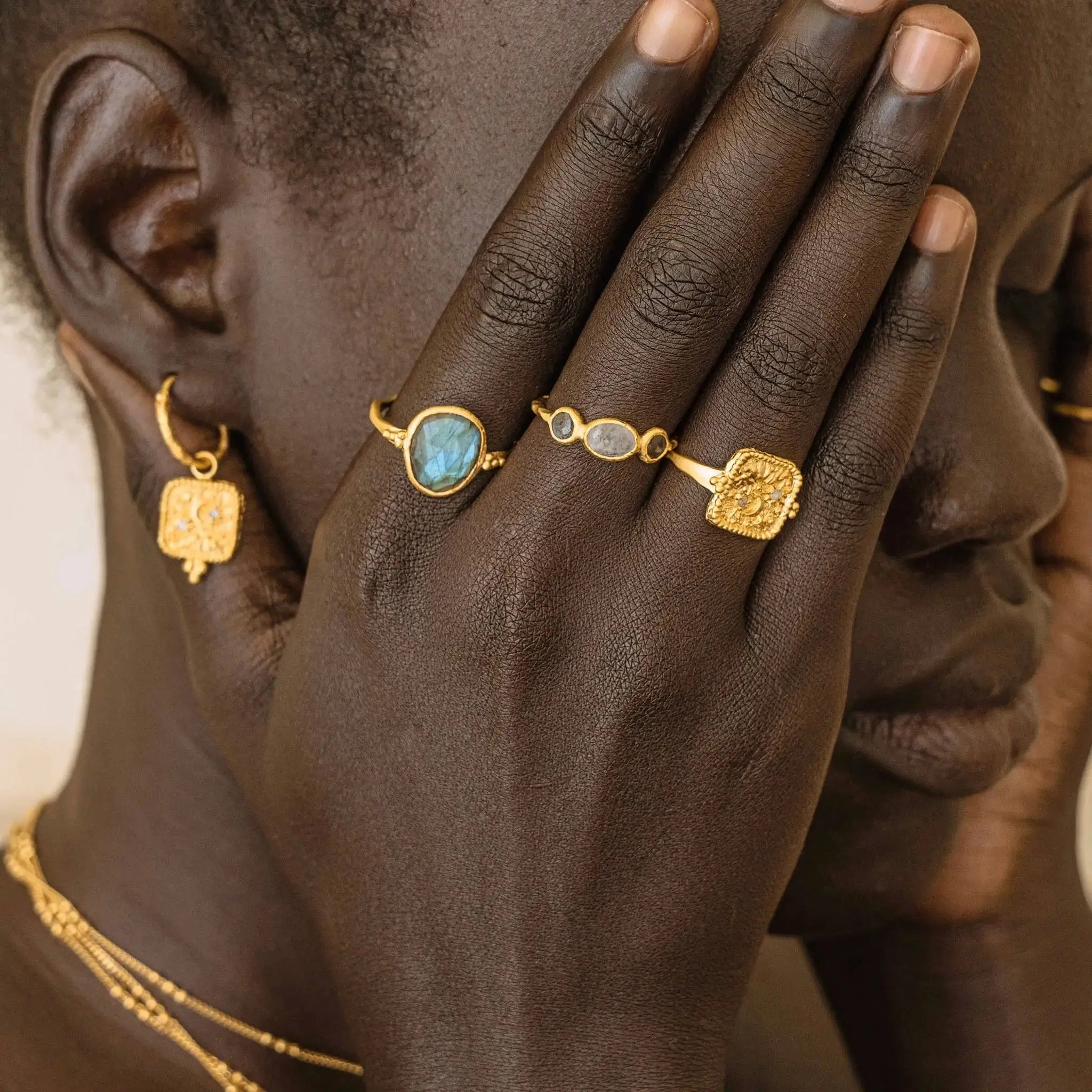 Among The Stars • Ring