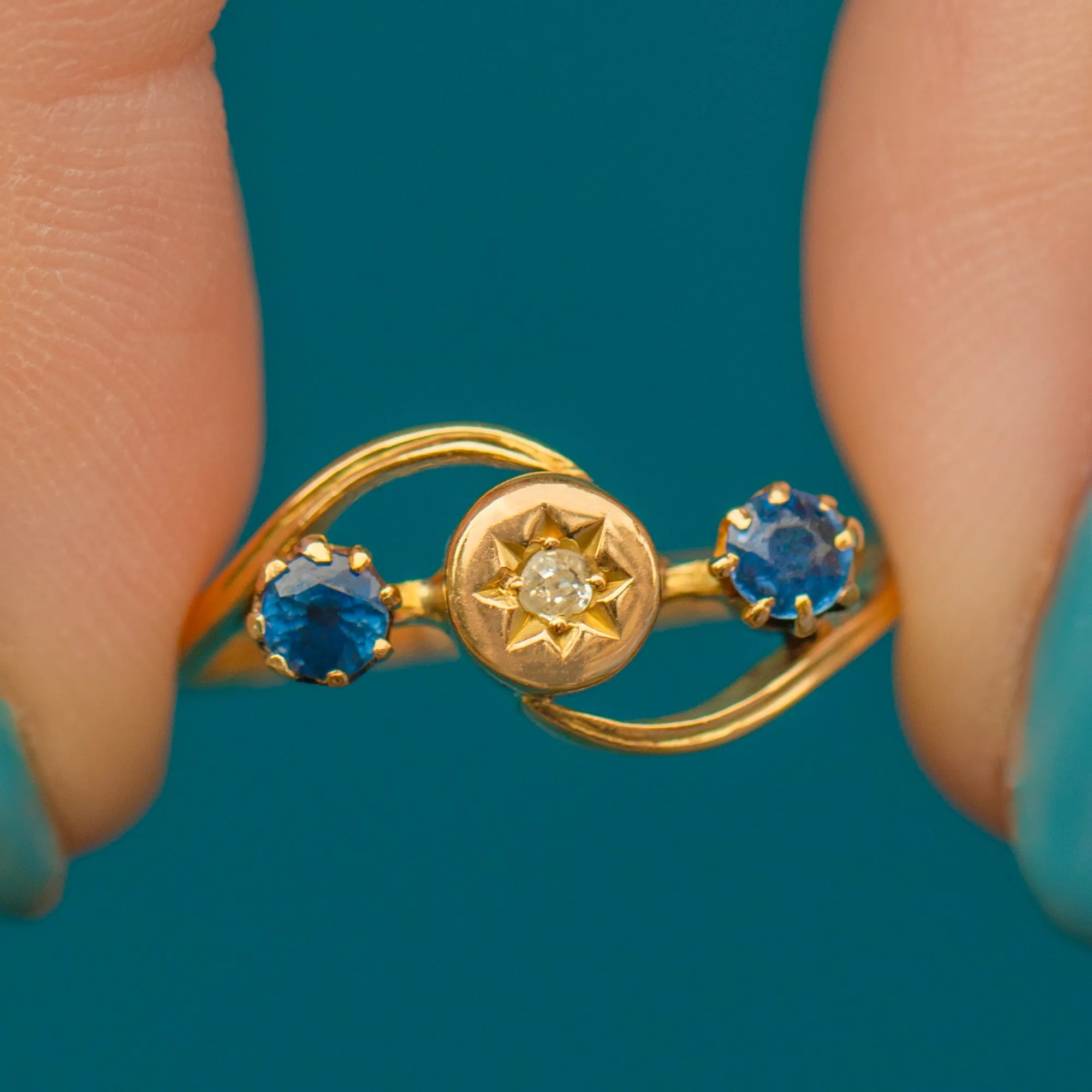 Antique 18ct Gold Sapphire Diamond Crossover Ring