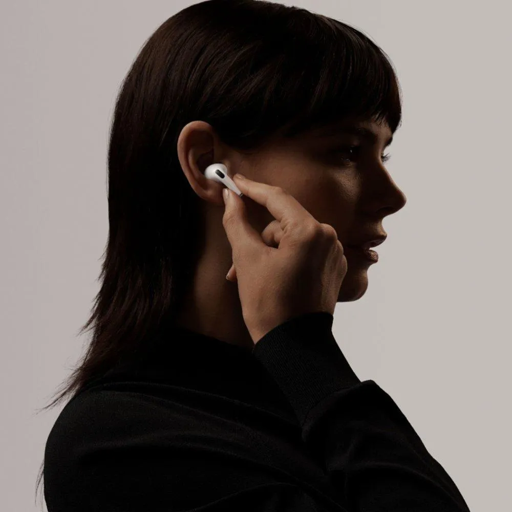 Apple AirPods Pro with Magsafe Charging Case