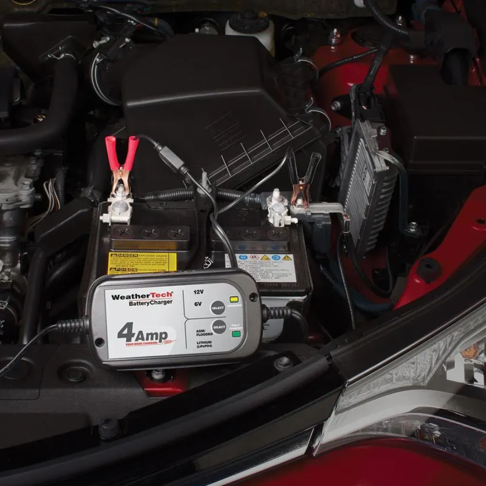 Battery Charger 12/6 v 4 amp