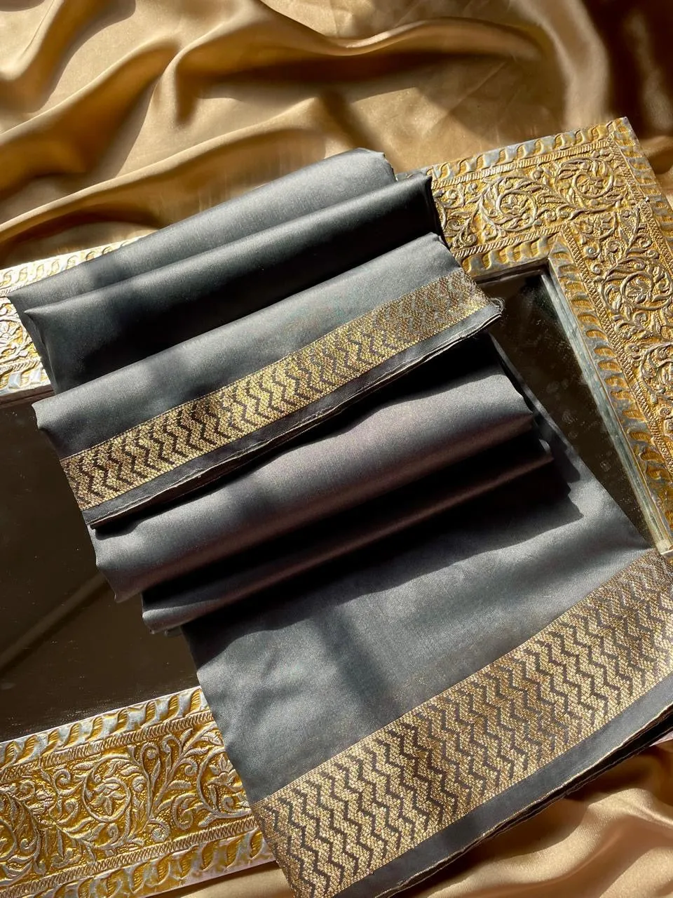 Handloom Silk: Zuri