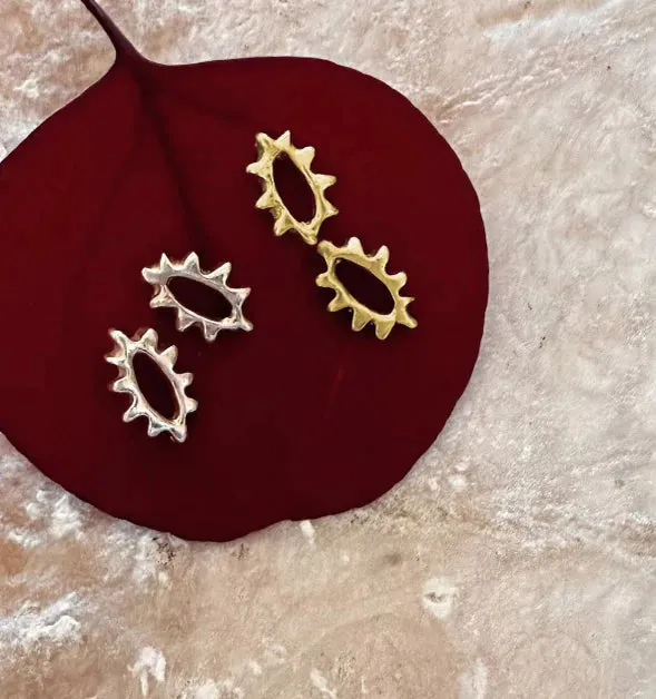 Helia Studs