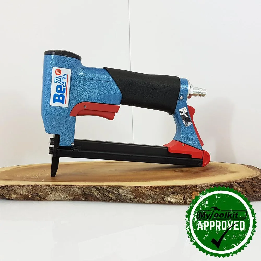 KIT: BEA 71 Series Staple Gun (3-16mm) with Bostitch 6 Litre Compressor